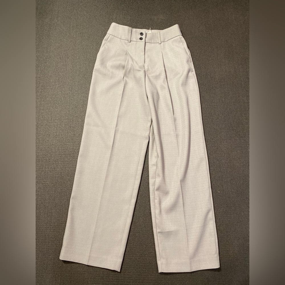 New NA-KD Wardrobe Hight Waist Pleated Gray Trousers Size EU 34 or‎ Size 2